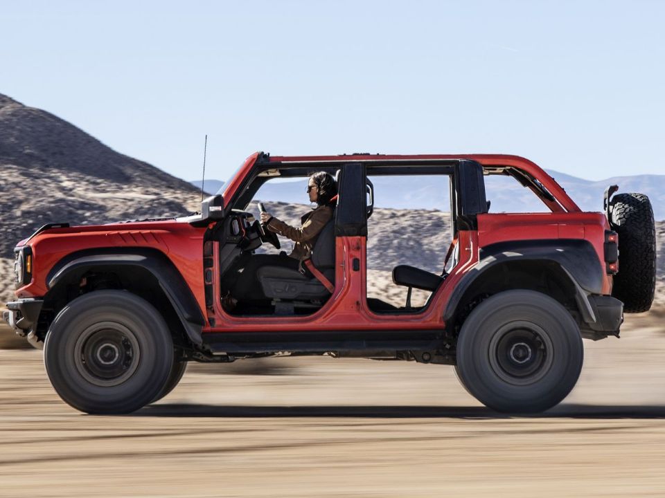 Ford Bronco Raptor é revelado